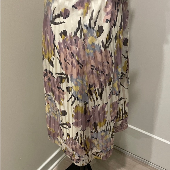 BCBGMaxAzria Multicolor Ruffle Midi Dress - Picture 6 of 11